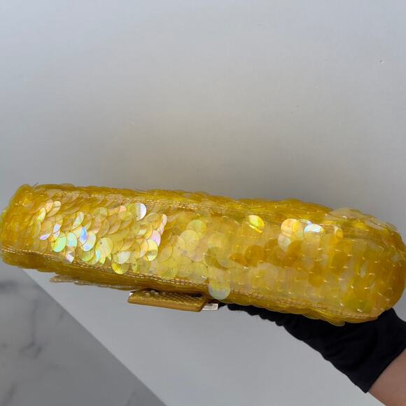 Vintage Fendi Yellow sequin Baguette - Picture 9 of 12